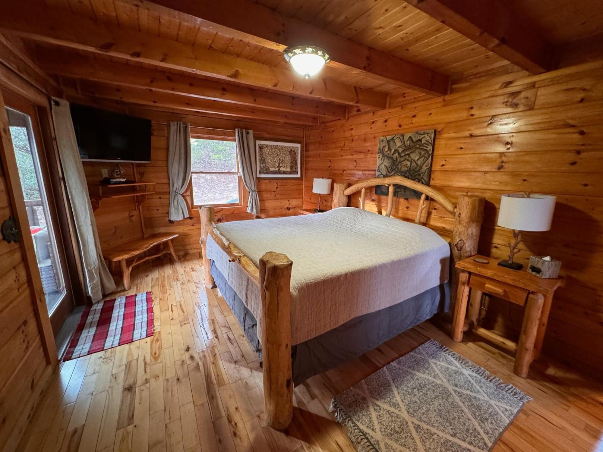 Smoky Paws - Exceptional Cabin, Stunning Mountain Views, Hot Tub, Tranquil, Gigabit Internet, Free L2 Ev Pigeon Forge Exterior foto
